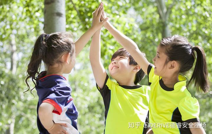 36面锦旗背后的仁心——记“广东好人”李真艮