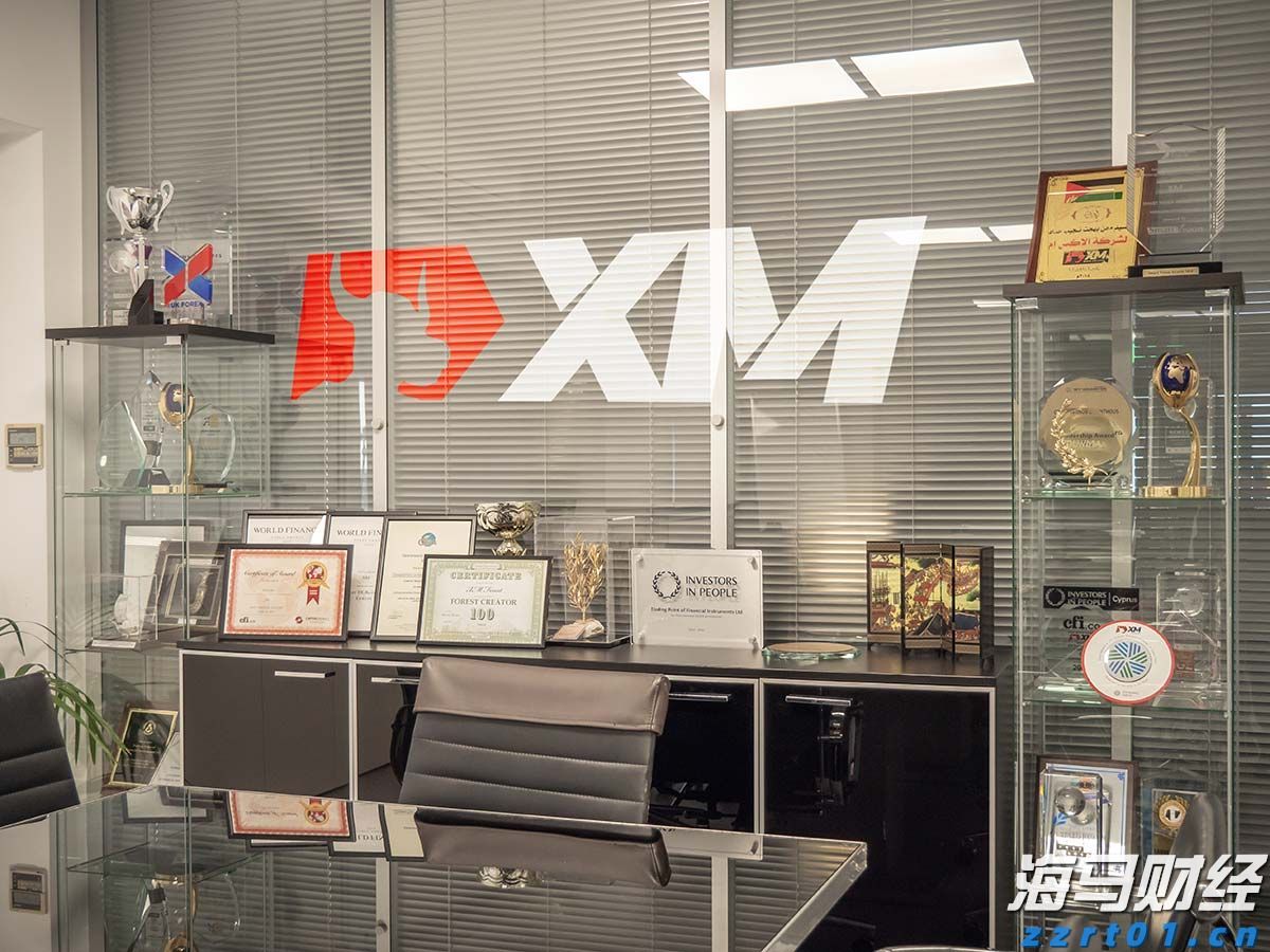 广州一仓库发生火灾无人伤亡，主要燃烧物为衣服