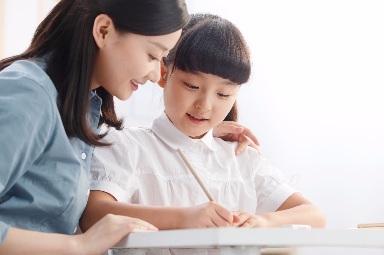 胜利!人民日报推出中英日三语种主题片