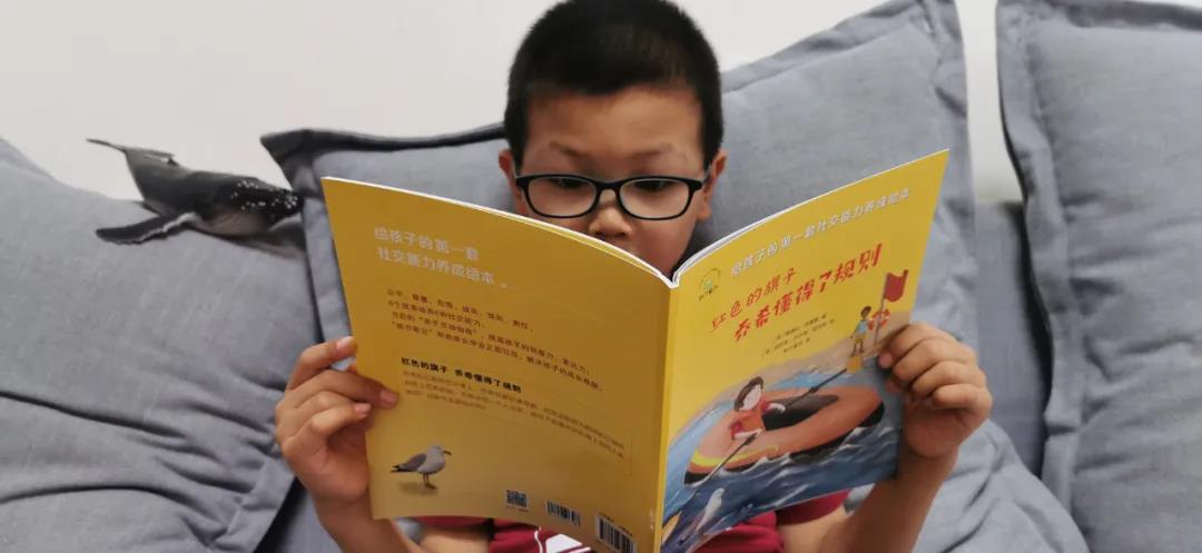 禁止涉毒艺人复出未剥夺其劳动权