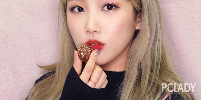 香港各界纪念抗战胜利80周年大型图片及书画展开幕