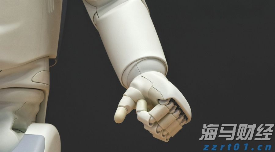 致敬汤伟鹏，致敬每一个守护万家灯火的平凡英雄！