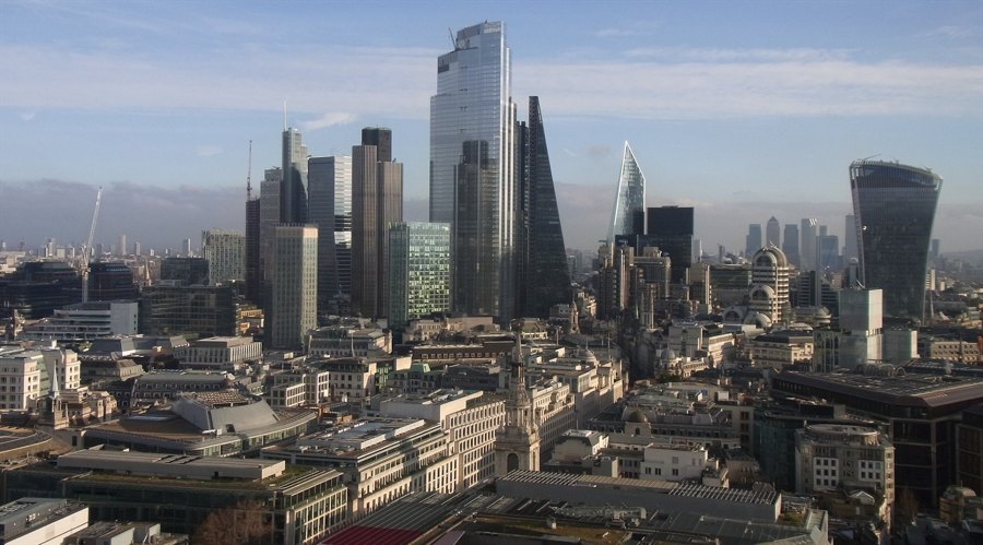 中信银行合肥政务区支行党支部积极开展高考暖心送考服务