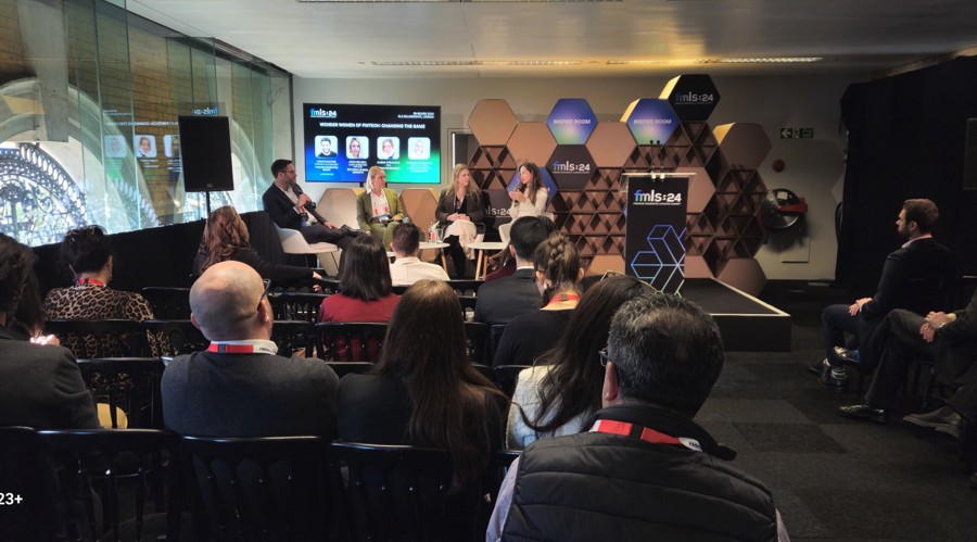 梅州辖区游览船、客渡船、干货船、施工船等，一律停航！